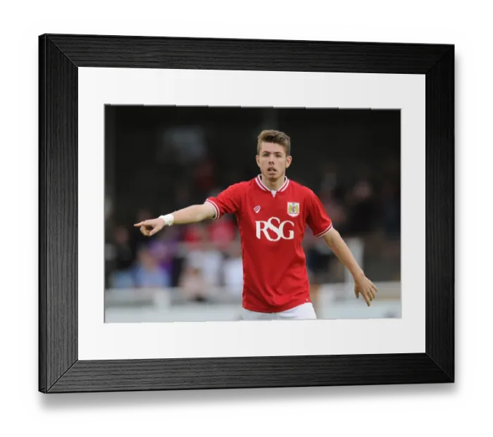 Framed Print : Bristol City's Tom Fry in Action against Bath City at Twerton Park (2015) Framed Print : Bristol City's Tom Fry in Action against Bath City at Twerton Park (2015)