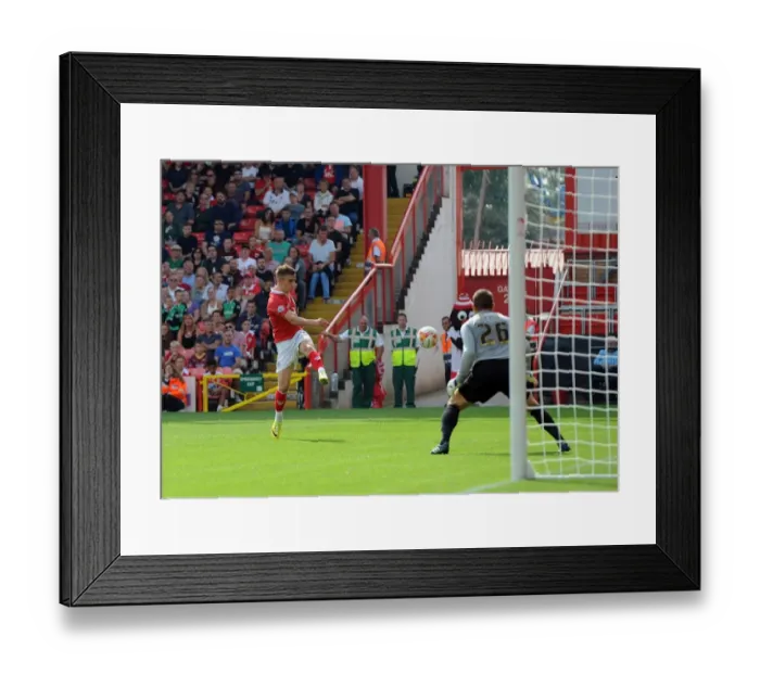 Framed Print : Bristol City's Joe Bryan Fires Over in Sky Bet League One Clash against Scunthorpe United Framed Print : Bristol City's Joe Bryan Fires Over in Sky Bet League One Clash against Scunthorpe United
