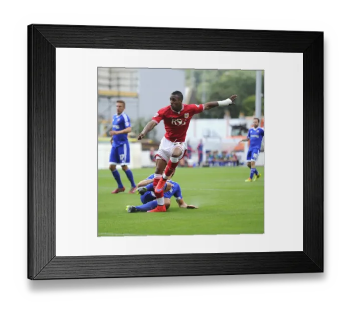 Framed Print : Bristol City's Jonathan Kodjia Scores Thriller at Ashton Gate: Sky Bet Championship Match vs. Brentford
