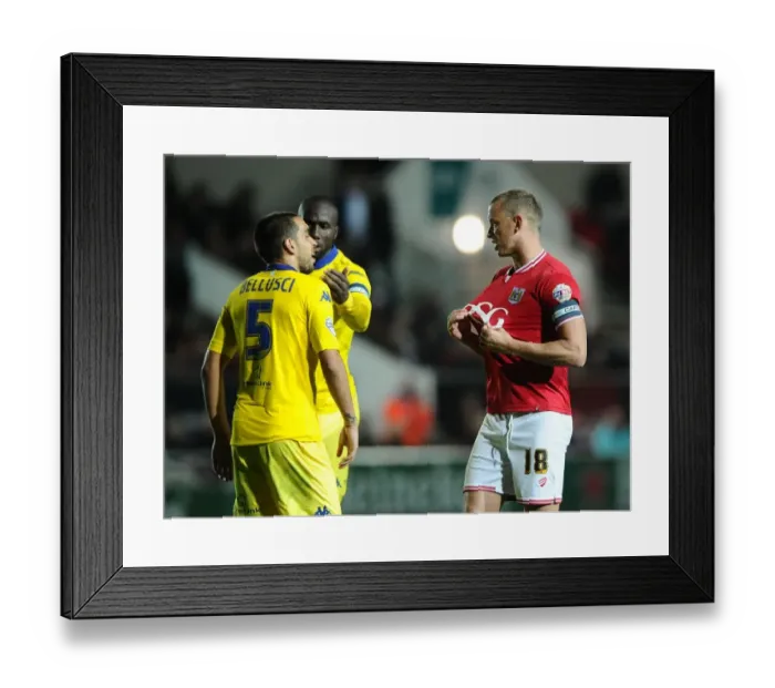 Framed Print : Bristol City vs Leeds United: Intense Moment Between Aaron Wilbraham and Giuseppe Bellusci