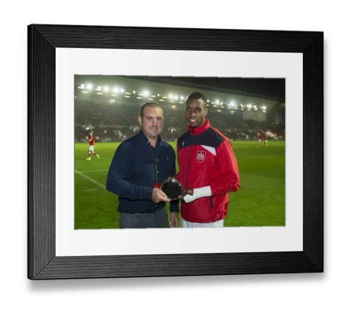 Framed Print : Bristol City vs Leeds United Clash in Sky Bet Championship at Ashton Gate (August 2015) Framed Print : Bristol City vs Leeds United Clash in Sky Bet Championship at Ashton Gate (August 2015)
