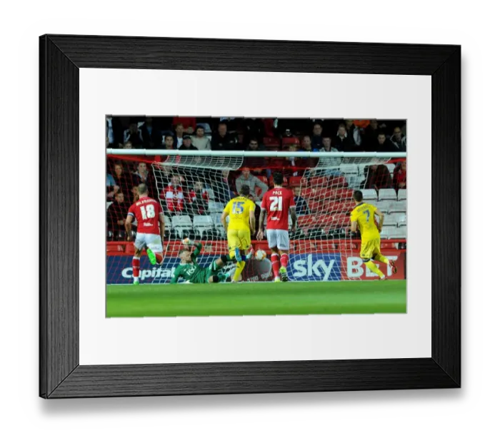 Framed Print : 1-0 to Leeds United: Mirco Antenucci Scores Penalty Against Bristol City (August 19, 2015) Framed Print : 1-0 to Leeds United: Mirco Antenucci Scores Penalty Against Bristol City (August 19, 2015)