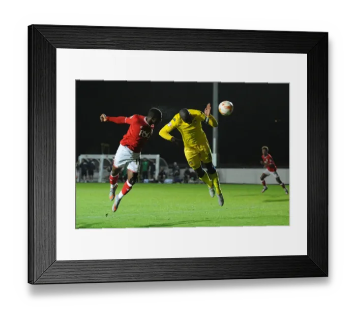 Framed Print : Bristol City's Kieran Agard Charges Towards Leeds United Goal (August 2015)