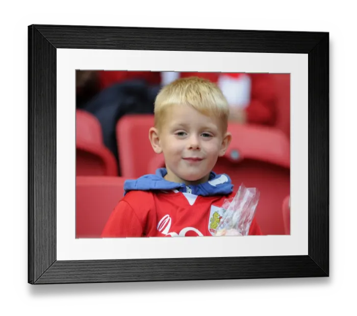 Framed Print : Championship Showdown: Bristol City vs Leeds United at Ashton Gate (August 2015) Framed Print : Championship Showdown: Bristol City vs Leeds United at Ashton Gate (August 2015)