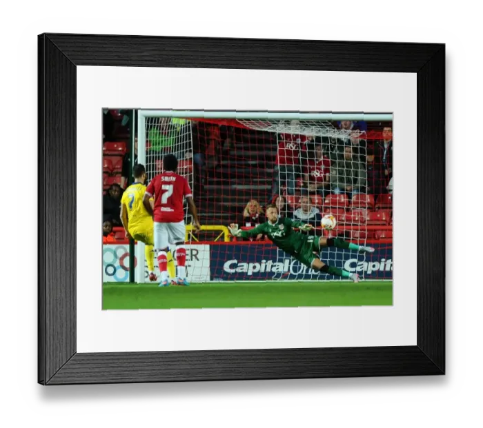 Framed Print : Mandatory: Mirco Antenucci Scores Penalty for Leeds United Against Bristol City (19-08-2015) Framed Print : Mandatory: Mirco Antenucci Scores Penalty for Leeds United Against Bristol City (19-08-2015)