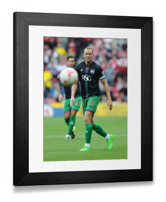 Framed Print : Aaron Wilbraham of Bristol City in Action at Middlesbrough's Riverside Stadium, Sky Bet Championship Match, August 2015 Framed Print : Aaron Wilbraham of Bristol City in Action at Middlesbrough's Riverside Stadium, Sky Bet Championship Match, August 2015