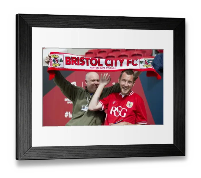Framed Print : Bristol City vs Burnley: Intense Clash at Ashton Gate Stadium, Sky Bet Championship (2015)