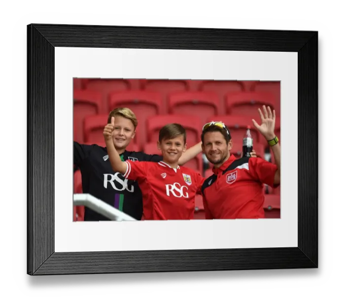 Framed Print : Bristol City vs Burnley: Sky Bet Championship Clash at Ashton Gate Stadium (August 2015) Framed Print : Bristol City vs Burnley: Sky Bet Championship Clash at Ashton Gate Stadium (August 2015)