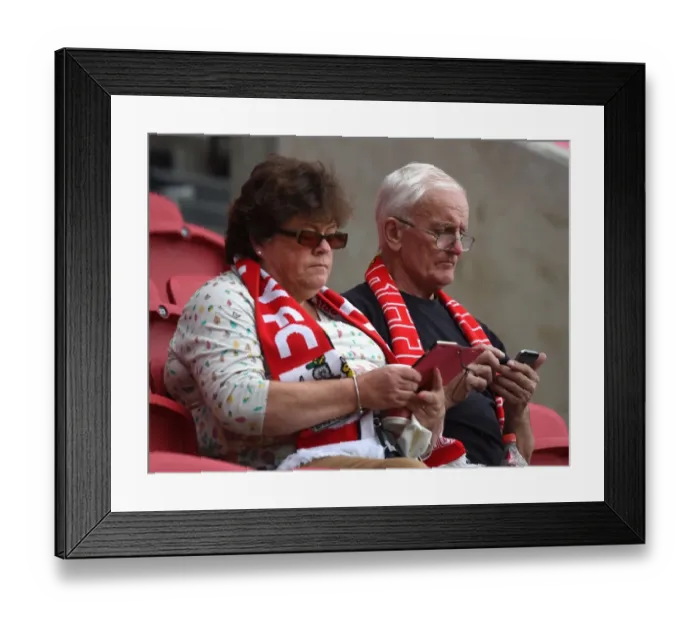 Framed Print : Sky Bet Championship Showdown: Bristol City vs Burnley at Ashton Gate (August 2015)