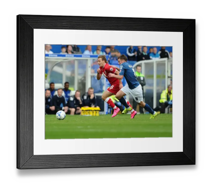 Framed Print : Battling for Supremacy: Luke Freeman vs. Stephen Gleeson in Birmingham City vs. Bristol City Championship Clash
