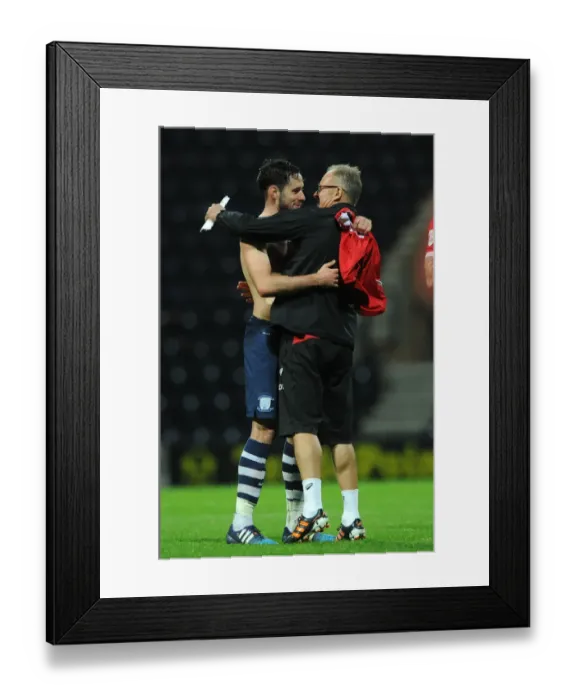 Framed Print : A Moment of Connection: Intense Conversation Between Greg Cunningham and David Coles during Bristol City vs Preston North End Framed Print : A Moment of Connection: Intense Conversation Between Greg Cunningham and David Coles during Bristol City vs Preston North End