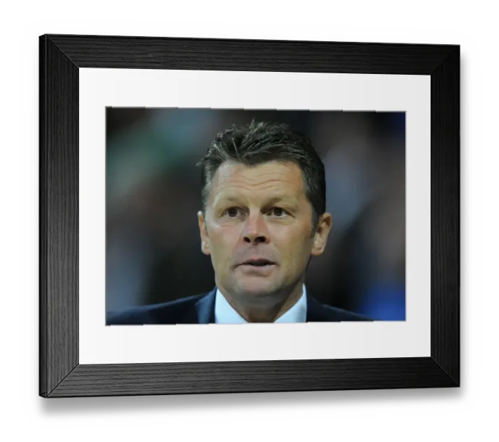 Framed Print : Steve Cotterill Leads Bristol City at Preston North End, Sky Bet Championship (15 / 09 / 2015) Framed Print : Steve Cotterill Leads Bristol City at Preston North End, Sky Bet Championship (15 / 09 / 2015)