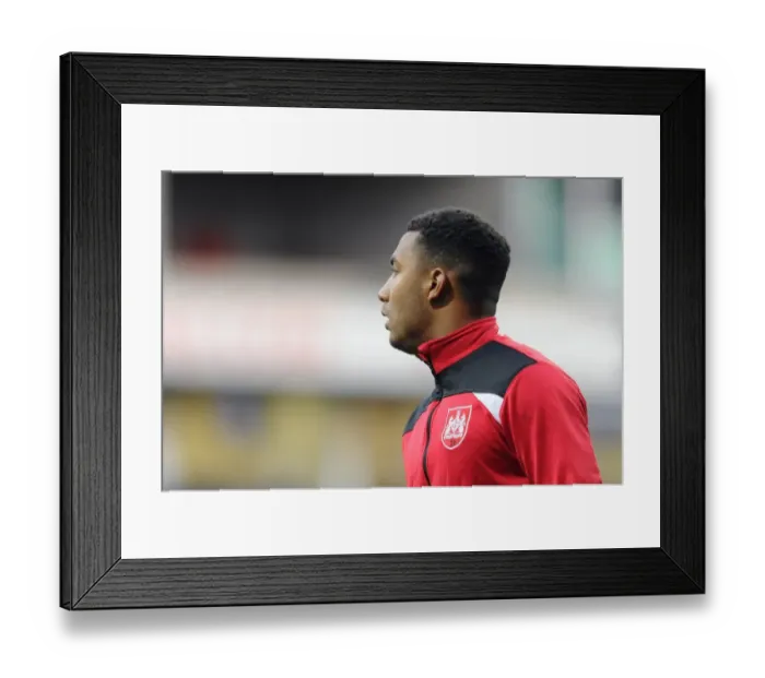 Framed Print : Liam Moore in Action: Bristol City vs Preston North End at Deepdale Stadium (September 15, 2015) Framed Print : Liam Moore in Action: Bristol City vs Preston North End at Deepdale Stadium (September 15, 2015)