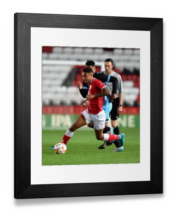 Framed Print : Bristol City's Marley Bishop-Wisdom in Action: U21 Clash Against Sheffield Wednesday at Ashton Gate Stadium