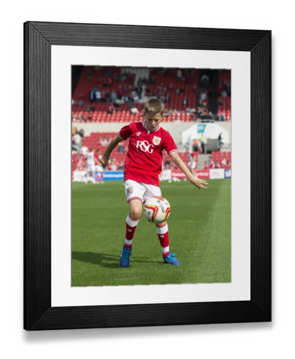 Framed Print : Bristol City vs Reading: Sky Bet Championship Clash at Ashton Gate Stadium (September 19, 2015) Framed Print : Bristol City vs Reading: Sky Bet Championship Clash at Ashton Gate Stadium (September 19, 2015)