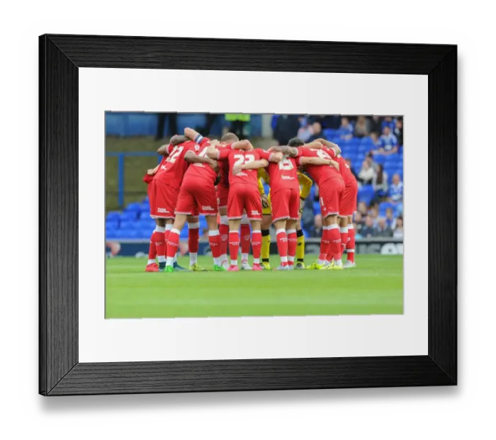 Framed Print : Bristol City Players Huddle Before Ipswich Town Showdown, Sky Bet Championship 2015 Framed Print : Bristol City Players Huddle Before Ipswich Town Showdown, Sky Bet Championship 2015