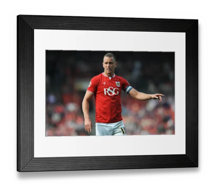 Framed Print : Bristol City vs MK Dons: Aaron Wilbraham in Action at Ashton Gate, October 2015 Framed Print : Bristol City vs MK Dons: Aaron Wilbraham in Action at Ashton Gate, October 2015