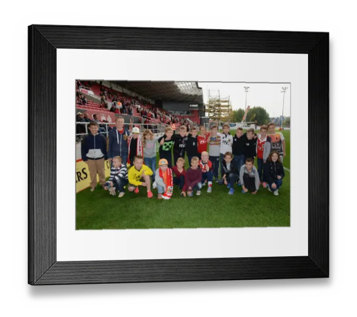 Framed Print : Bristol City Squad vs MK Dons - Sky Bet Championship Group Photo (October 2015) Framed Print : Bristol City Squad vs MK Dons - Sky Bet Championship Group Photo (October 2015)