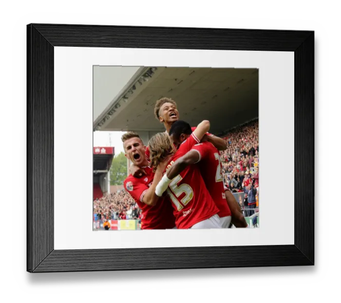 Framed Print : Bristol City Celebrates: Kodjia, Reid, Freeman, Bryan - Unforgettable Moment of Triumph