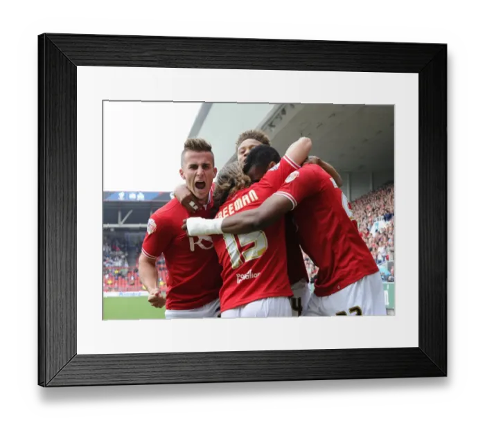 Framed Print : Bristol City: Kodjia, Reid, Freeman, Bryan - Celebrating a Goal (vs MK Dons, 2015)