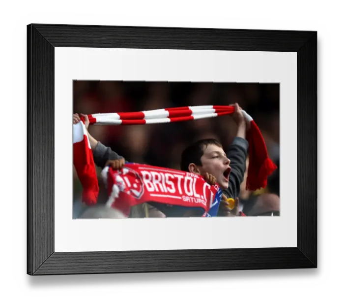 Framed Print : Intense Moment at Ashton Gate: Bristol City vs MK Dons, Sky Bet Championship, October 2015