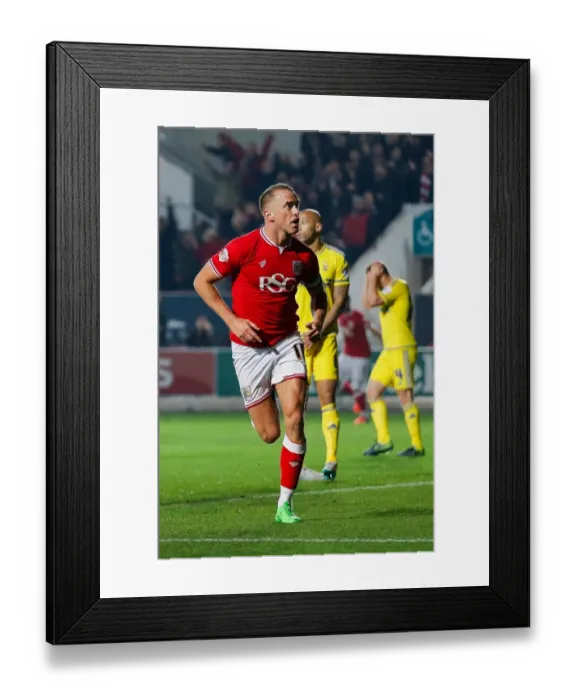 Framed Print : Aaron Wilbraham's Double: Bristol City's Winning Moment Against Nottingham Forest at Ashton Gate, 2015