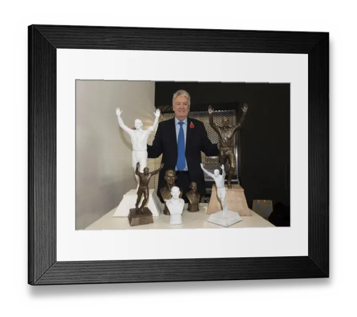 Framed Print : Tom Murphy Unveils John Atyeo Statue Model at Ashton Gate: Bristol City v Fulham, 2015