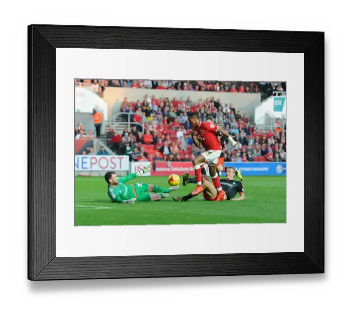 Framed Print : Jonathan Kodjia's Thrilling Attempt vs. Fulham - Bristol City FC, Sky Bet Championship Framed Print : Jonathan Kodjia's Thrilling Attempt vs. Fulham - Bristol City FC, Sky Bet Championship