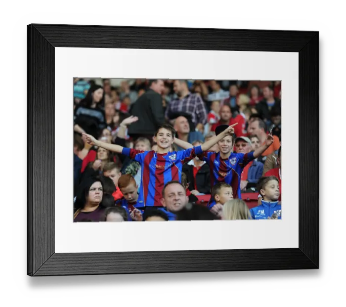 Framed Print : Intense Showdown: Sky Bet Championship Clash between Bristol City and Fulham at Ashton Gate Framed Print : Intense Showdown: Sky Bet Championship Clash between Bristol City and Fulham at Ashton Gate