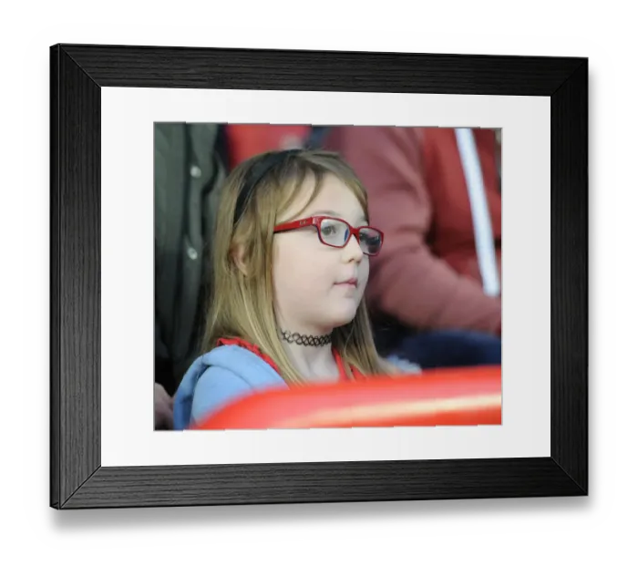 Framed Print : Bristol City vs Fulham: Tense Moment at Ashton Gate Stadium, October 2015 Framed Print : Bristol City vs Fulham: Tense Moment at Ashton Gate Stadium, October 2015