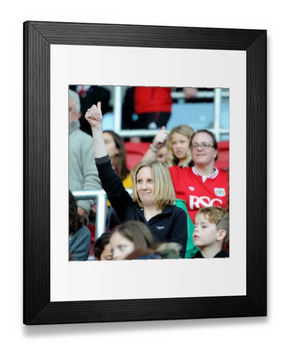 Framed Print : Tension at Ashton Gate: Bristol City vs Fulham, Sky Bet Championship, October 2015