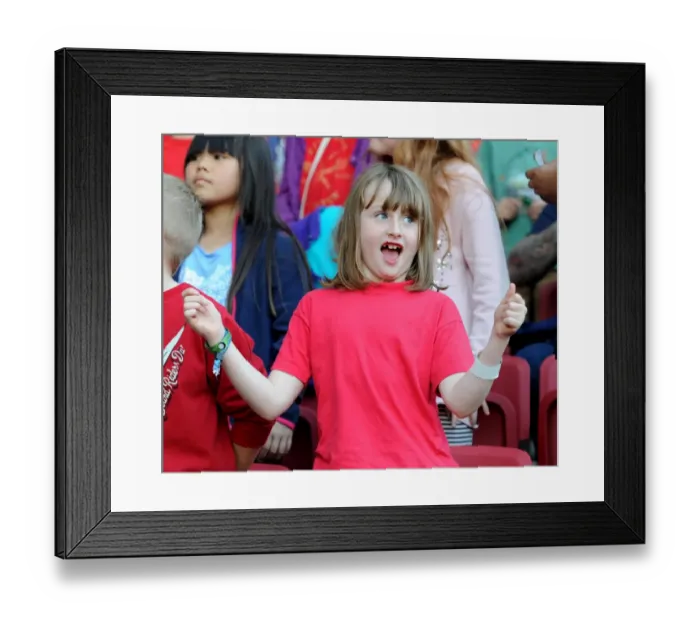 Framed Print : Bristol City vs Fulham: Tension at Ashton Gate Stadium, October 2015 Framed Print : Bristol City vs Fulham: Tension at Ashton Gate Stadium, October 2015
