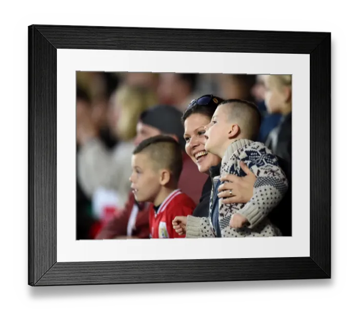 Framed Print : Bristol City Celebrates: Kodjia Scores the Winning Goal Against Fulham, 31st October 2015