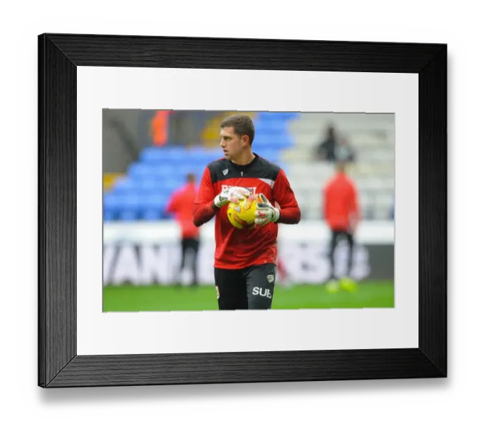 Framed Print : Frank Fielding of Bristol City in Action Against Bolton Wanderers, 07-11-2015 Framed Print : Frank Fielding of Bristol City in Action Against Bolton Wanderers, 07-11-2015