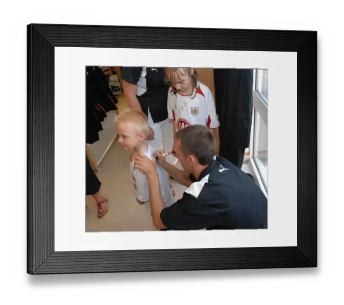 Framed Print : Bristol City Football Club Open Day 08-09: Meeting the First Team Framed Print : Bristol City Football Club Open Day 08-09: Meeting the First Team