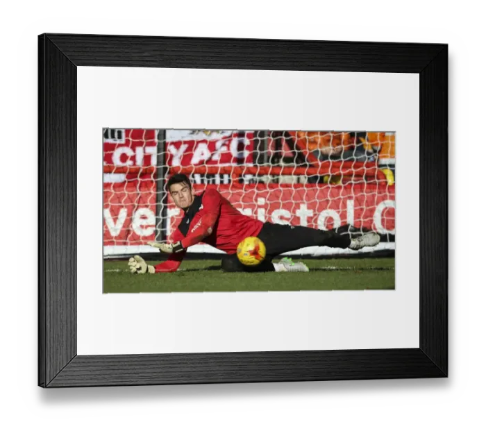 Framed Print : Bristol City's Max O'Leary Gears Up for Championship Clash vs. Hull City Framed Print : Bristol City's Max O'Leary Gears Up for Championship Clash vs. Hull City