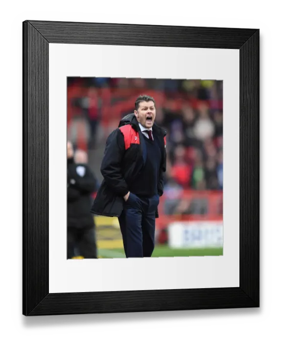 Framed Print : Steve Cotterill Leads Bristol City in Sky Bet Championship Clash Against Blackburn Rovers (December 2015) Framed Print : Steve Cotterill Leads Bristol City in Sky Bet Championship Clash Against Blackburn Rovers (December 2015)