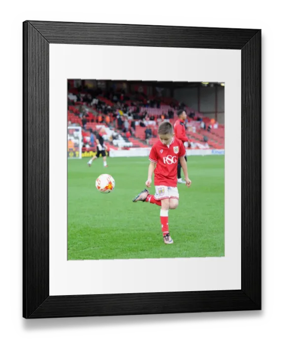Framed Print : Bristol City vs. Blackburn Rovers Clash at Ashton Gate Stadium, Sky Bet Championship (December 2015)