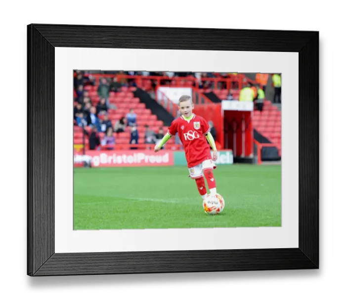 Framed Print : Bristol City vs Blackburn Rovers Clash at Ashton Gate Stadium, Sky Bet Championship (December 2015) Framed Print : Bristol City vs Blackburn Rovers Clash at Ashton Gate Stadium, Sky Bet Championship (December 2015)