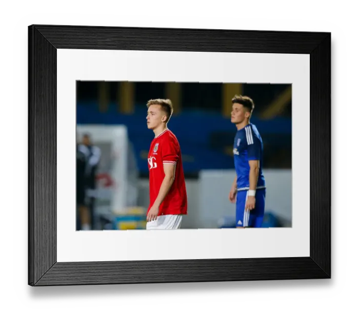 Framed Print : Harvey Moss Joins the Pitch: Bristol City U18 vs Cardiff City U18 FA Youth Cup Match, Ashton Gate Stadium
