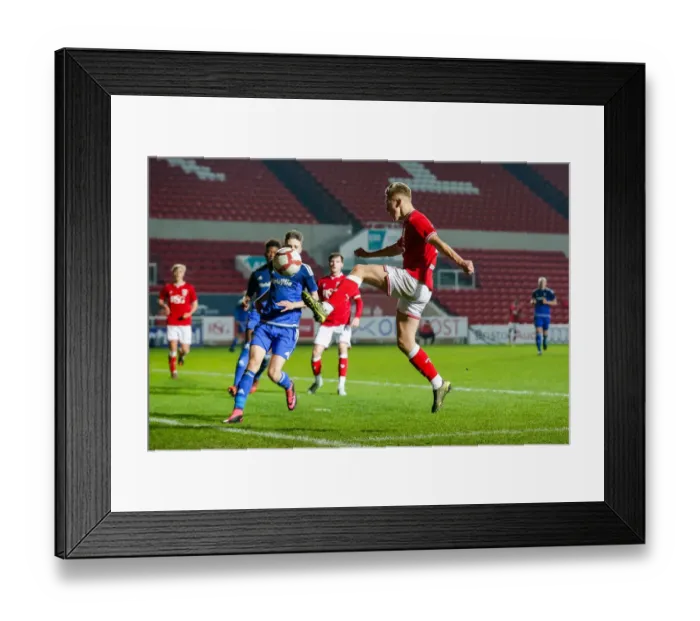 Framed Print : Jake Andrews Crosses in FA Youth Cup Action: Bristol City U18 vs Cardiff City U18 at Ashton Gate Stadium