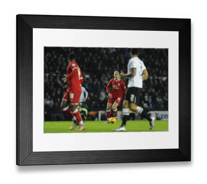 Framed Print : Bristol City's Luke Freeman Scans for Opportunities in Derby County Clash
