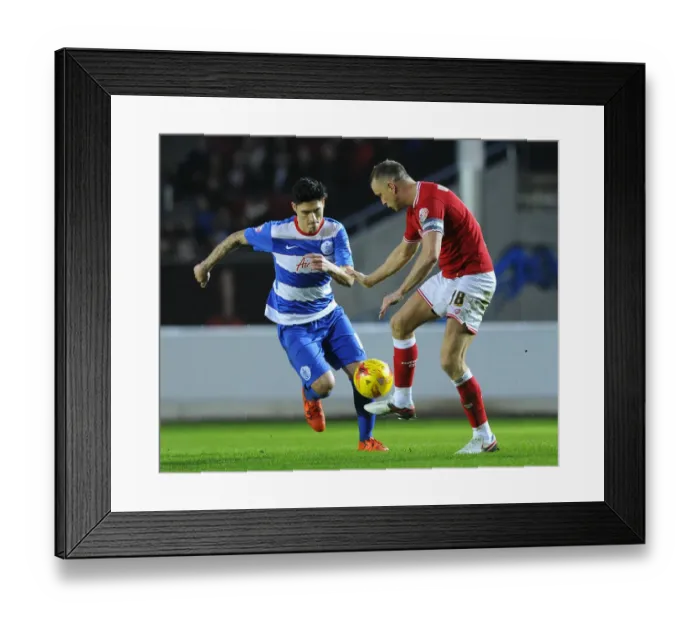 Framed Print : Aaron Wilbraham in Action for Bristol City against QPR, 2015 Framed Print : Aaron Wilbraham in Action for Bristol City against QPR, 2015