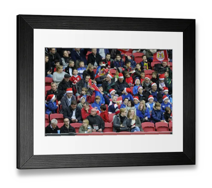 Framed Print : Passionate Bristol City Fans at Ashton Gate, 2015 - Sky Bet Championship: Bristol City vs QPR Framed Print : Passionate Bristol City Fans at Ashton Gate, 2015 - Sky Bet Championship: Bristol City vs QPR