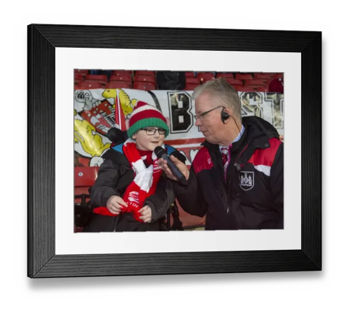 Framed Print : Bristol City vs Queens Park Rangers Clash at Ashton Gate Stadium, Sky Bet Championship (12 / 19 / 2015) Framed Print : Bristol City vs Queens Park Rangers Clash at Ashton Gate Stadium, Sky Bet Championship (12 / 19 / 2015)