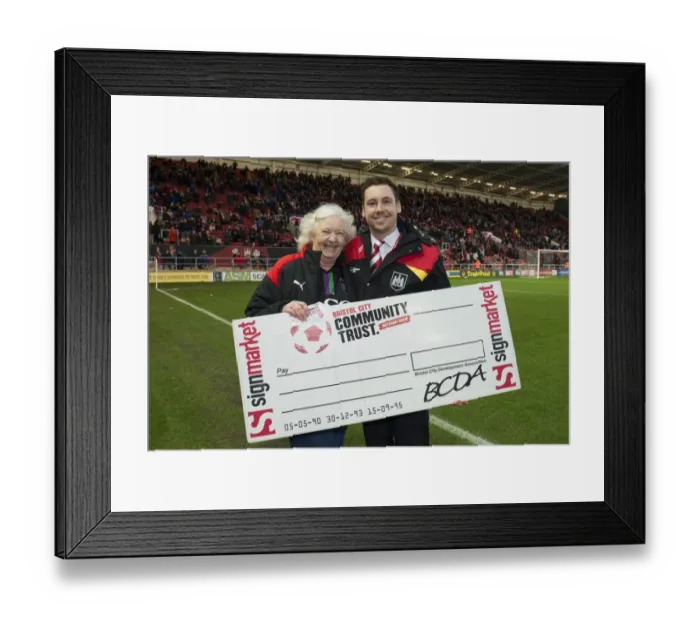 Framed Print : 50 / 50 Draw: A Thrilling 50-50 Bristol City vs Charlton Athletic Sky Bet Championship Match at Ashton Gate Framed Print : 50 / 50 Draw: A Thrilling 50-50 Bristol City vs Charlton Athletic Sky Bet Championship Match at Ashton Gate