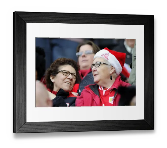 Framed Print : Intense Championship Showdown: Bristol City vs Charlton Athletic at Ashton Gate (December 2015)