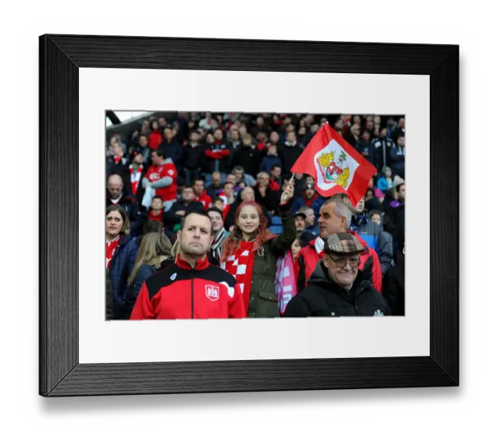 Framed Print : Bristol City Fans Epic Display of Passion at The Hawthorns during FA Cup Third Round Match against West Bromwich Albion, January 2016