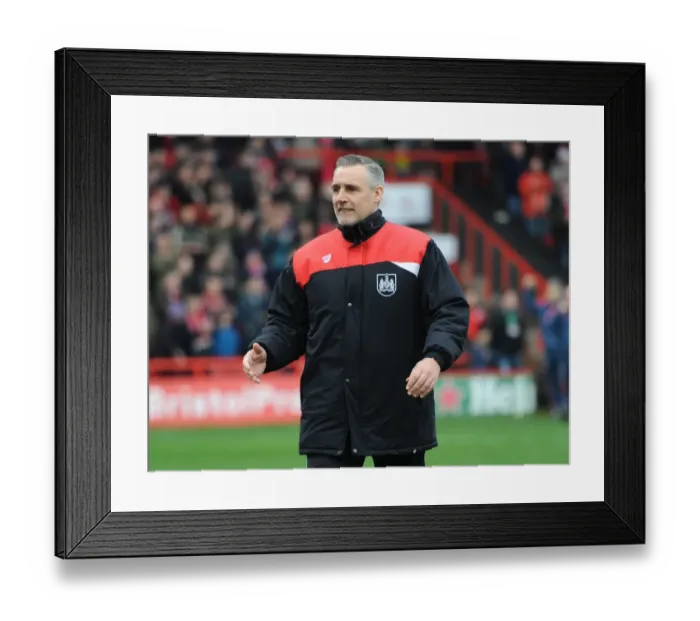 Framed Print : John Pemberton Takes Charge: Bristol City vs. Middlesbrough, Sky Bet Championship (16 / 01 / 2016)