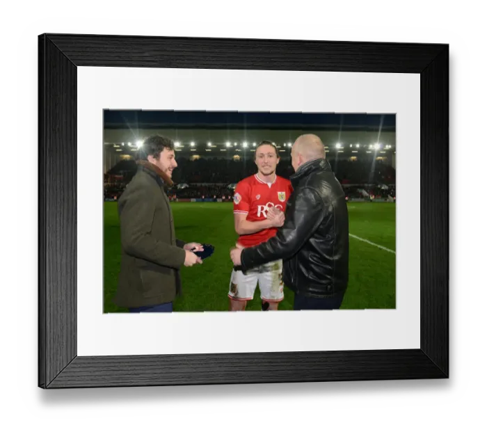Framed Print : Bristol City FC: Celebrating the Man of the Match vs. Middlesbrough (16 / 01 / 2016) Framed Print : Bristol City FC: Celebrating the Man of the Match vs. Middlesbrough (16 / 01 / 2016)